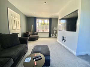 Lounge- click for photo gallery